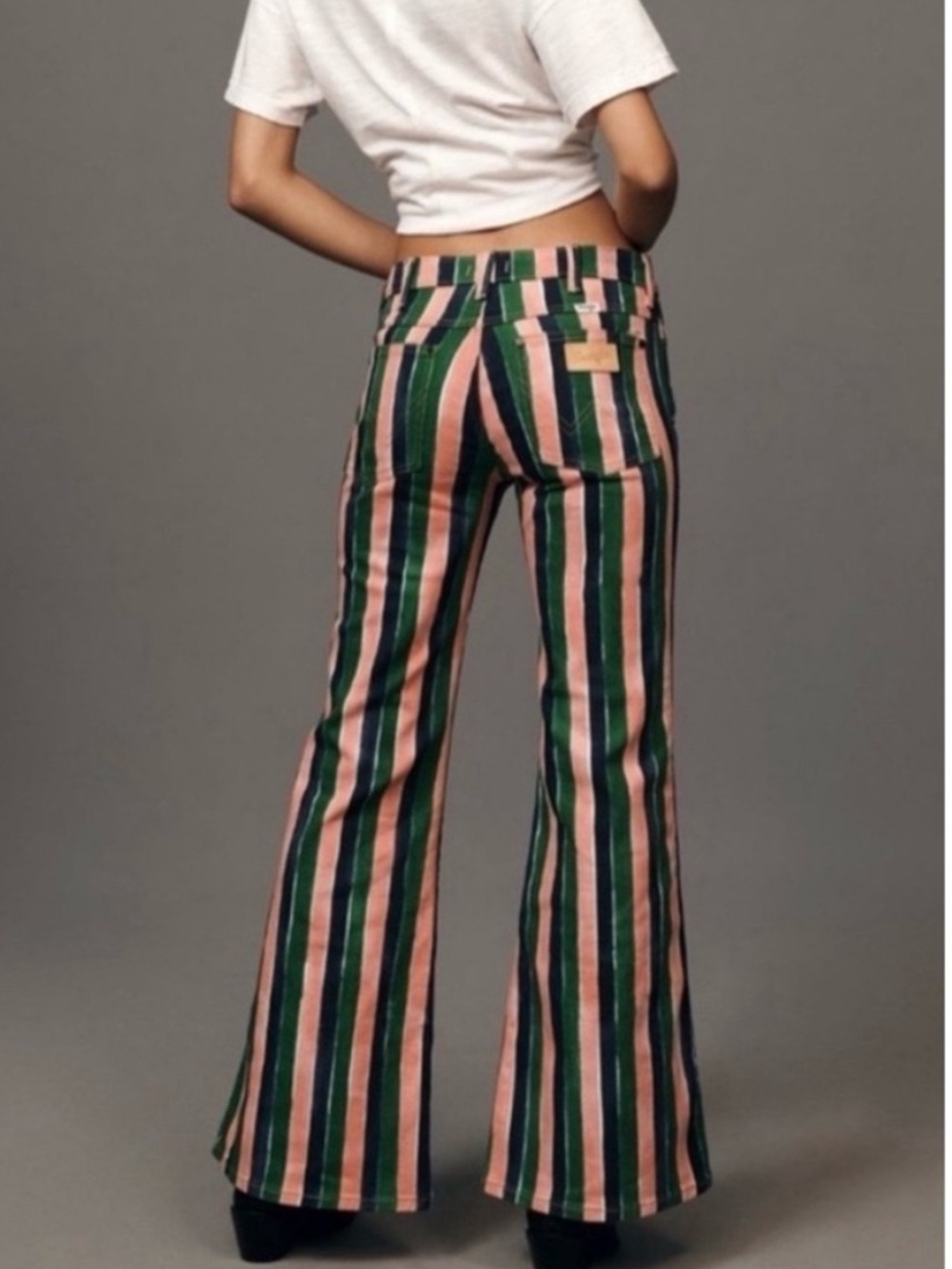 Wrangler Stripe Wanderer Mid-Rise 622 Flare Jeans
Size 26X32
